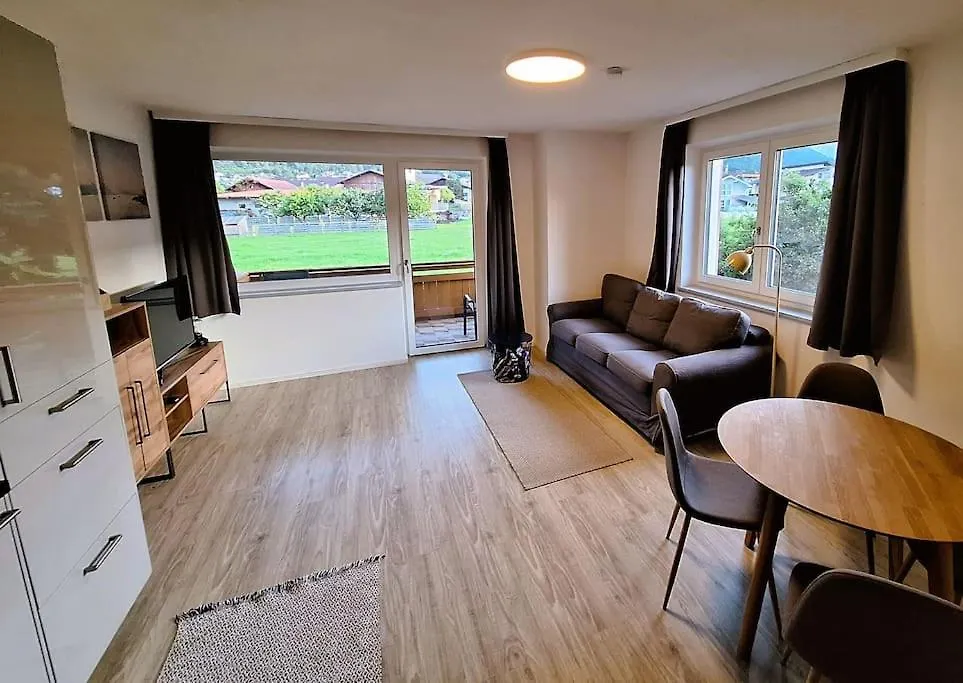 Sonnige Ferienwohnung Mit Balkon location